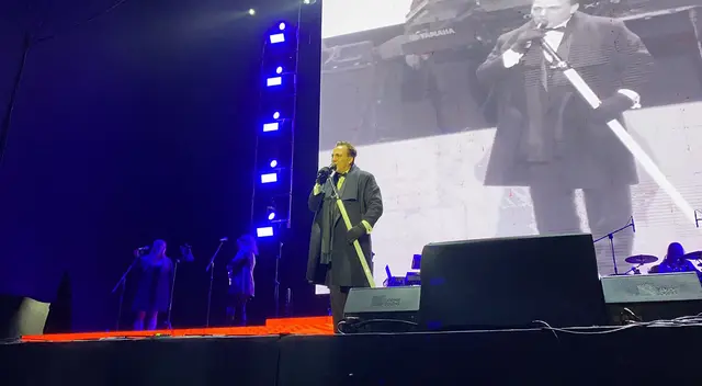 Cristian Castro brindó concierto en Lima y puso a cantar a todos sus fans