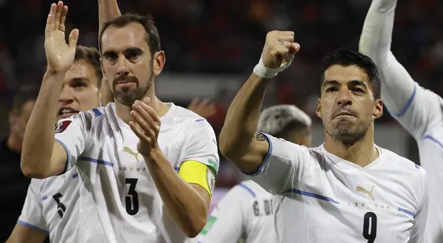 Diego Godín, el pilar en la defensa; Luis Suárez, el '9' 