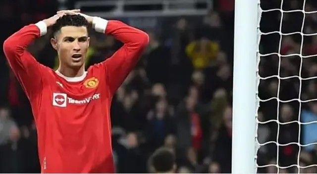 Cristiano Ronaldo sigue sin brillar en el Manchester United Cristiano Ronaldo sigue sin brillar en el Manchester United