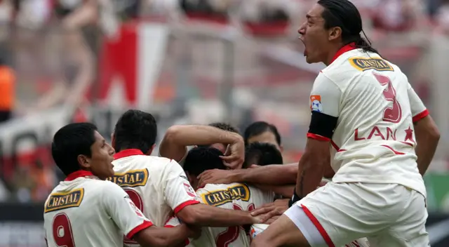 Le dio un título a Universitario y ahora formará a sus promesas