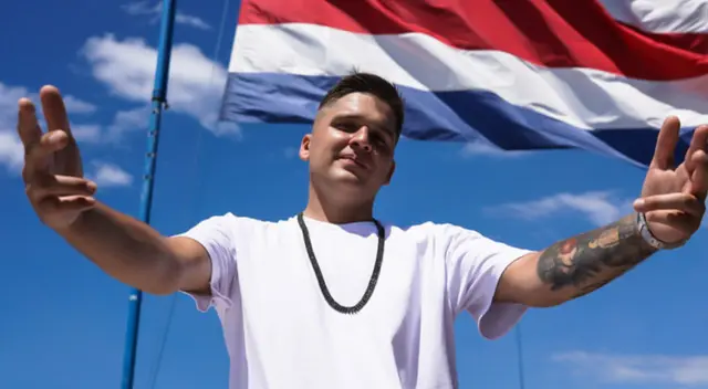 Cehzar vuelve a Red Bull Batalla para llevarse el primer título de la edición Centroamérica.