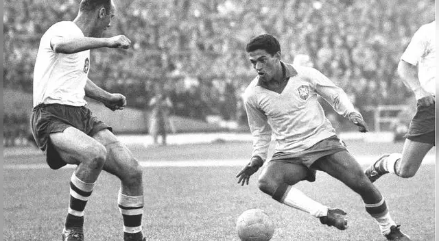 Mané Garrincha: la estrella de Brasil que murió por culpa del alcohol y en la pobreza
