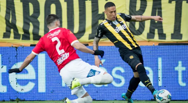 Peñarol empató 2-2 ante Rentistas por Campeonato Uruguayo