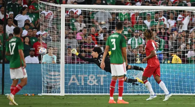 Resumen y resultado del partido de Perú y México