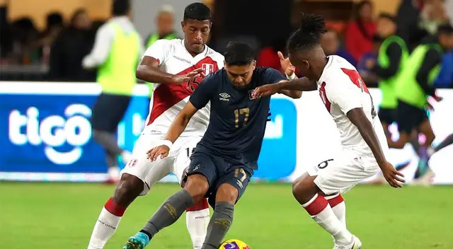 Perú se enfrentó a El Salvador
