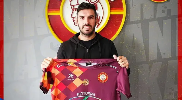 Germán Pacheco con la camiseta de Los Chankas.   