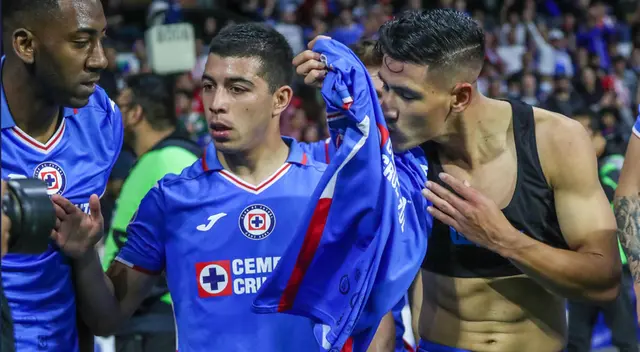Cruz Azul ganó 2-1 a Chivas de Guadalajara por la Liga MX