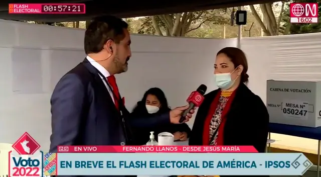 Votante se queda sin DNI luego que otra persona se lleve su documento por error. Votante se queda sin DNI luego que otra persona se lleve su documento por error.