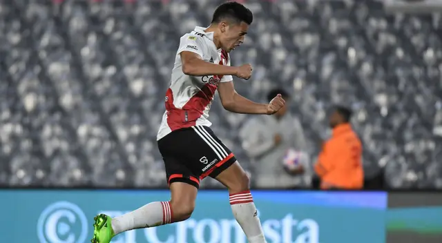 River Plate goleó 5-0 a Estudiantes en el Más Monumental River Plate goleó 5-0 a Estudiantes en el Más Monumental