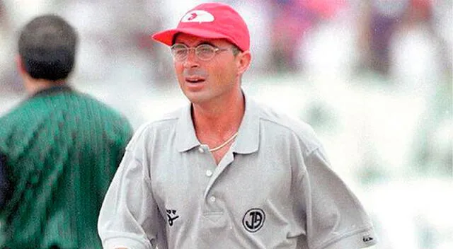 Jorge Sampaoli, DT de Juan Aurich en 2002.   