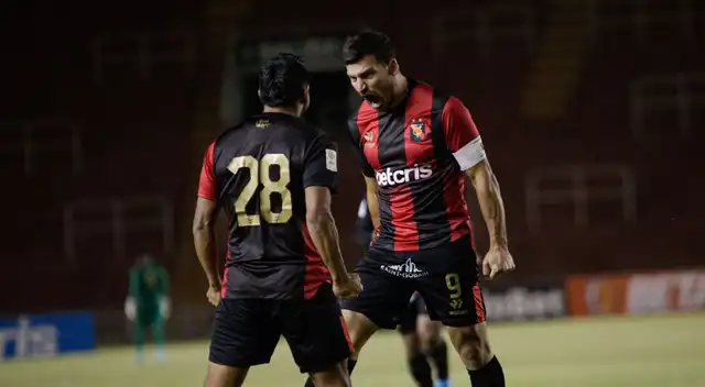 Melgar goleó 3-0 a Ayacucho, que sigue complicado con el desenso Melgar goleó 3-0 a Ayacucho, que sigue complicado con el desenso