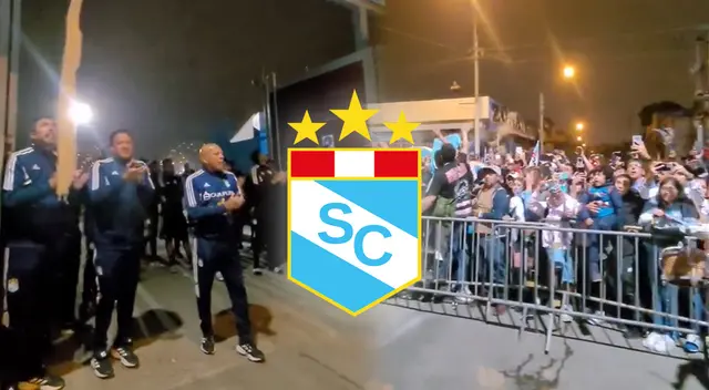 Hinchas de Sporting Cristal apoyaron a sus futbolistas