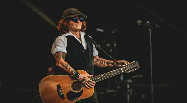 Johnny Depp luce irreconocible y rejuvenecido con nuevo look ¡Adiós barba y bigote! Johnny Depp luce irreconocible y rejuvenecido con nuevo look ¡Adiós barba y bigote!
