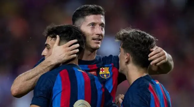 Barcelona debe de ganar todos sus partidos y esperar a que Inter de Milán pierda uno o no logre sumar 6 puntos.