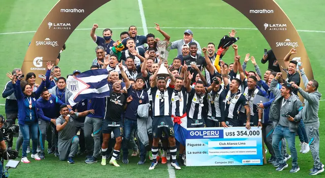 Alianza Lima se coronó campeón en 2021 tras vencer en la final a Cristal Alianza Lima se coronó campeón en 2021 tras vencer en la final a Cristal