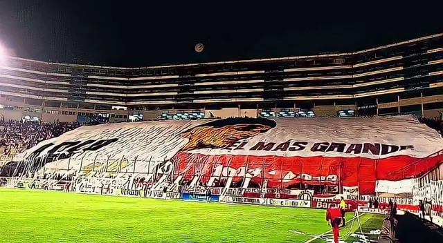 Hinchas de Universitario preparan el Telón de Lolo para el partido con Melgar