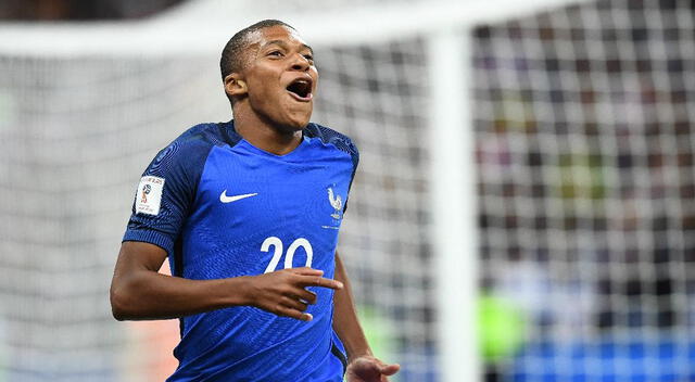 Primer gol de Kylian con Francia