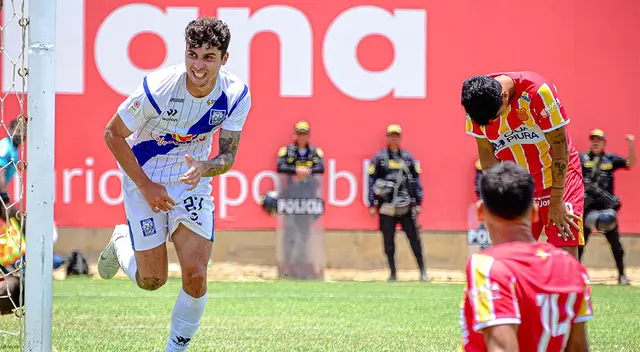 Franco Zanelatto, celebrando gol con Alianza Atlético Sullana.   