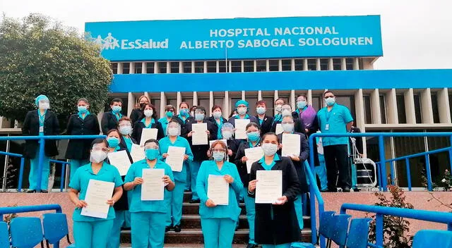 EsSalud enfermeros y enfermeras