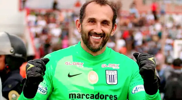 Hernán Barcos hizo el gol y luego lo defendió en el arco ante Ayacucho Hernán Barcos hizo el gol y luego lo defendió en el arco ante Ayacucho