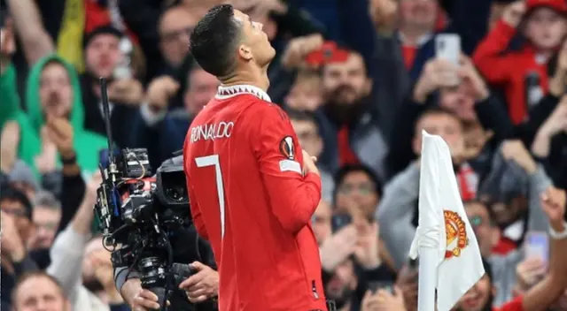 Manchester United ganó 3-0 a Sheriff