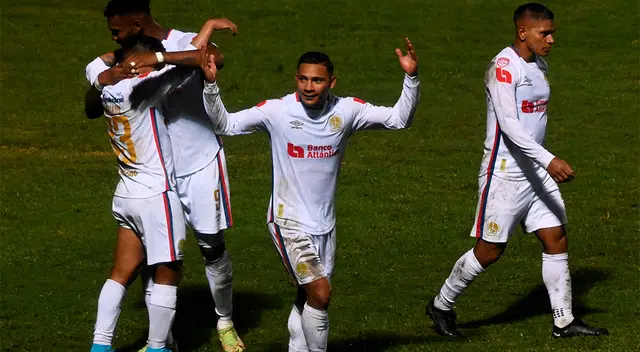 Olimpia vs Alajuelense