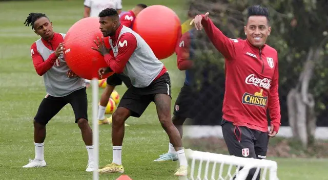 Entrenamiento de la Selección Peruana en Videna.