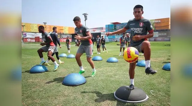 Selección Peruana y los trabajos previos al duelo de práctica Selección Peruana y los trabajos previos al duelo de práctica