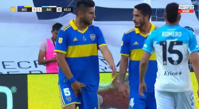 Carlos Zambrano se sintió durante el partido entre Boca vs Racing por el Trofeo de Campeones
