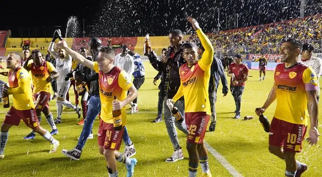 Aucas logró su primer título tras vencer en el global a Barcelona SC Aucas logró su primer título tras vencer en el global a Barcelona SC
