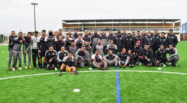 Plantel de Sport Boys salvó el descenso en la temporada 2022.