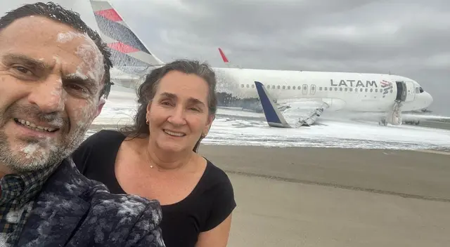 Aeropuerto Jorge Chávez: Pasajeros suben foto tras siniestro. Aeropuerto Jorge Chávez: Pasajeros suben foto tras siniestro.