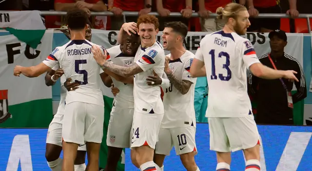 Timothy Weah se lució en la definición y convirtió el 1-0 de Estados Unidos sobre Gales