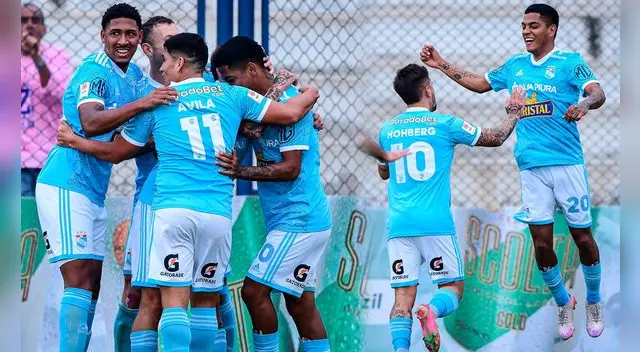 Sporting Cristal anunciará en los próximos días a sus nuevos fichajes. Foto: composición LR/Liga 1 Sporting Cristal anunciará en los próximos días a sus nuevos fichajes. Foto: composición LR/Liga 1