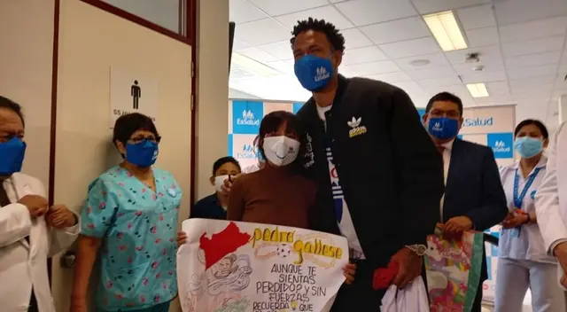 Pedro Gallese: fan de la selección que venció al cáncer recibe la visita del capitán