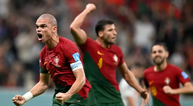 Pepe fue uno de los más resaltantes en el partido de Portugal frente a Suiza.