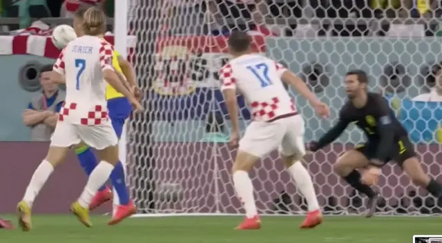 El delantero logró la paridad muy cerca del final del partido.