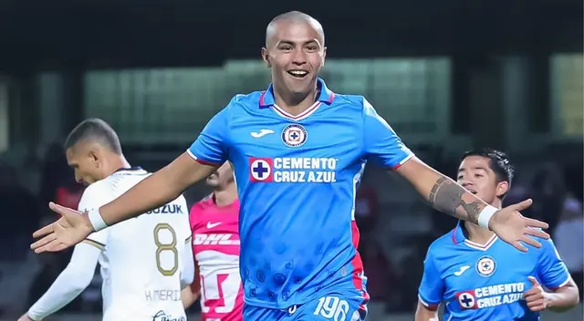 Rodrigo Cruz anotó en la remontada de Cruz Azul sobre Pumas
