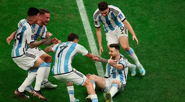 El festejo de Lionel Messi tras anotar el primer gol. Foto: AFP