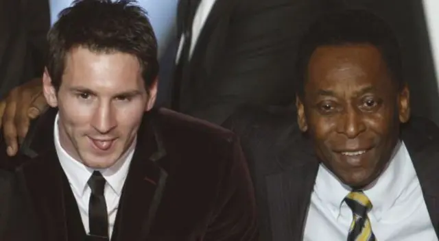 Messi y Pelé compartieron juntos en la gala del Balón de Oro.