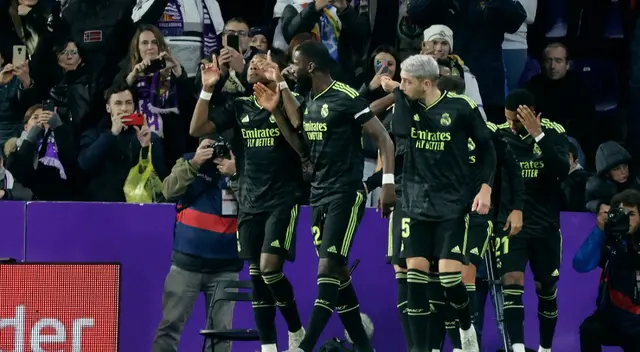 Real Madrid se impuso al Valladolid con dos goles de Benzema Real Madrid se impuso al Valladolid con dos goles de Benzema