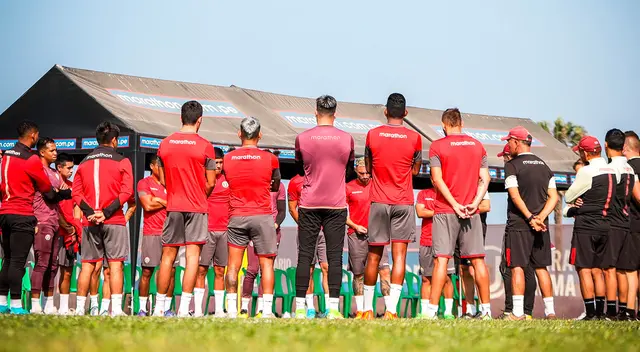 El plantel de Universitario no estaría cerrado.