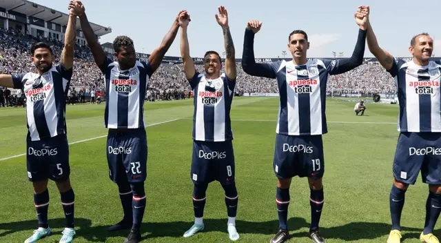Alianza Lima se presentó en sociedad el último domingo en la Tarde Blanquiazul Alianza Lima se presentó en sociedad el último domingo en la Tarde Blanquiazul