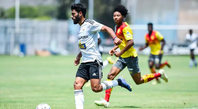 Sporting Cristal goleó al Aucas, campeón de Ecuador Sporting Cristal goleó al Aucas, campeón de Ecuador