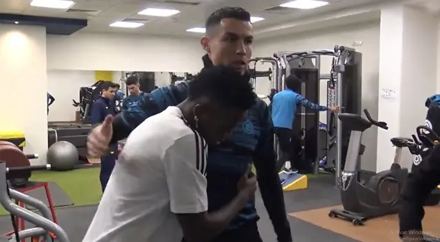 Cristiano Ronaldo y el emotivo encuentro con Vinicius