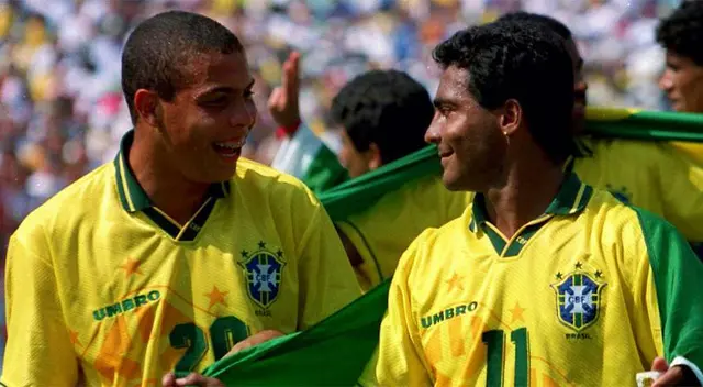 Ronaldo y Romário con Brasil en el Mundial 1994. Ronaldo y Romário con Brasil en el Mundial 1994.
