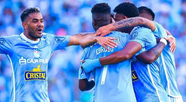 Este futbolista celeste no llegó a jugar contra Deportes Tolima. Foto: Sporting Cristal Este futbolista celeste no llegó a jugar contra Deportes Tolima. Foto: Sporting Cristal