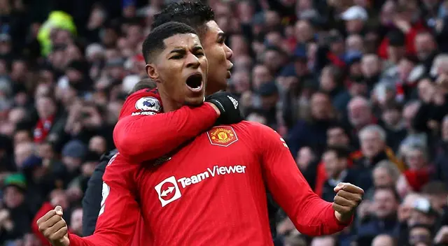 Manchester United busca renovar su plantel
