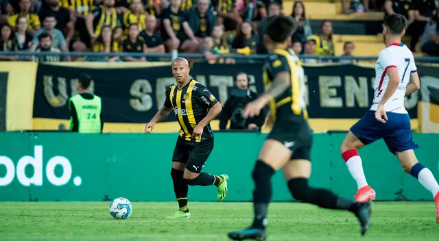 Peñarol vs San Lorenzo por la Serie Río de la Plata Peñarol vs San Lorenzo por la Serie Río de la Plata
