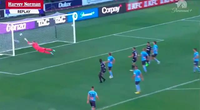 El golazo que se comió Andrew Redmaye en Sydney FC El golazo que se comió Andrew Redmaye en Sydney FC